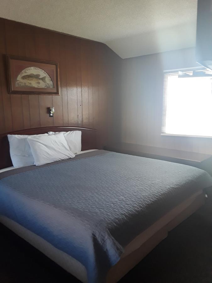 Eddy'S Motel Butte Exterior photo